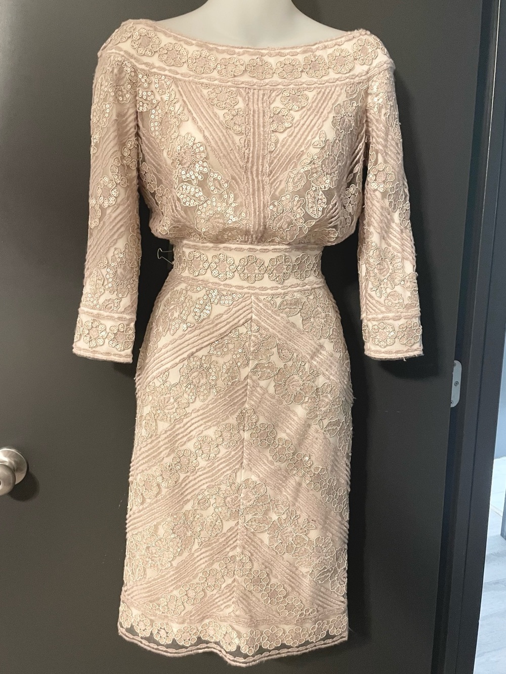 Tadashi Shoji Champagne Sequin Embroidered Off Shoulder Cocktail Dress Size 0